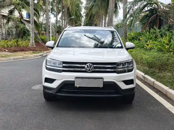 Volkswagen Tharu 2020