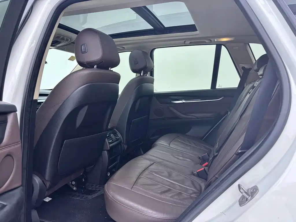 BMW X5 2015 — фото 12