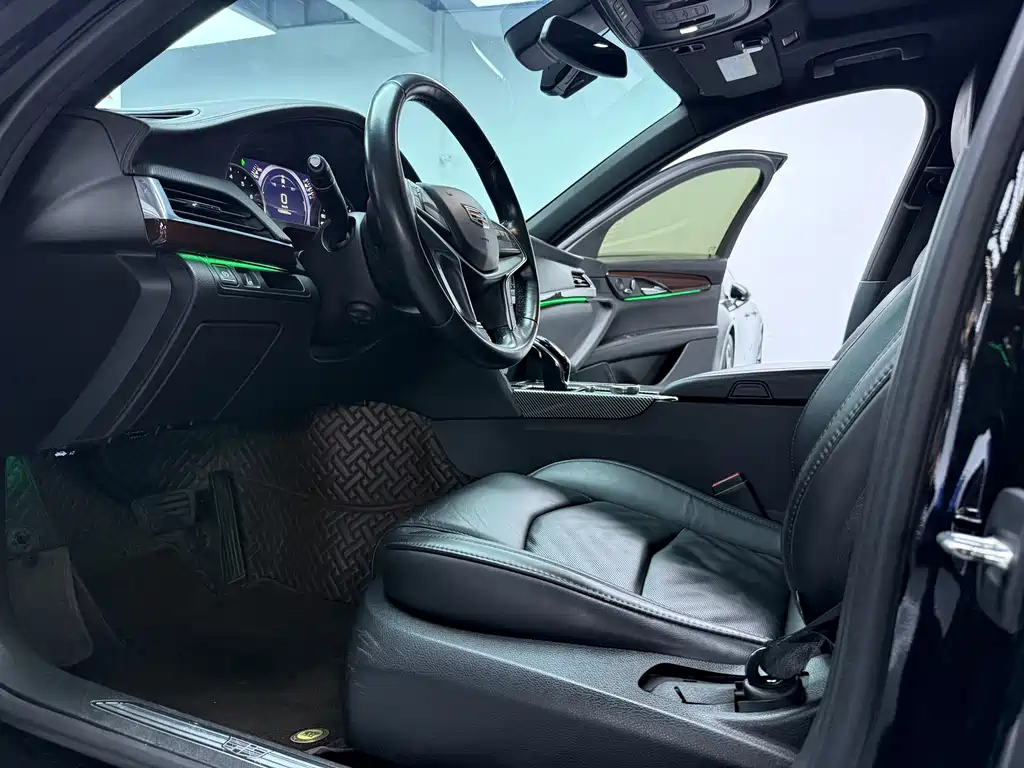 Cadillac CT6 2021 — фото 11