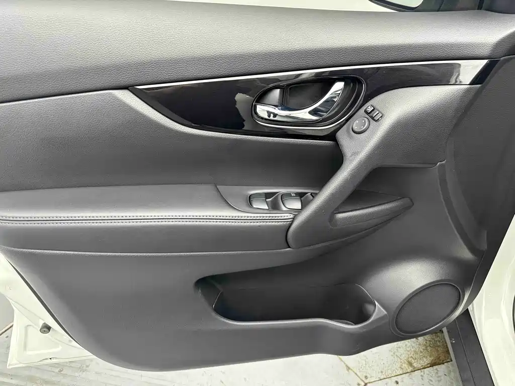 Nissan X-Trail 2023 — фото 10