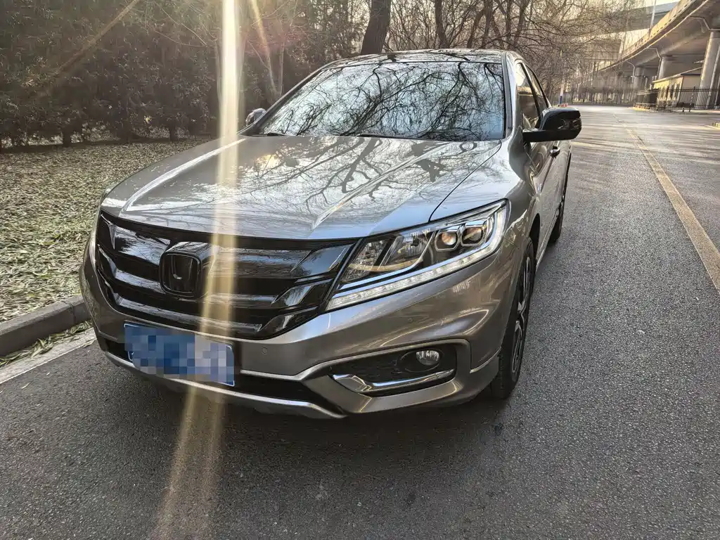 Honda Crosstour 2016 — фото 3