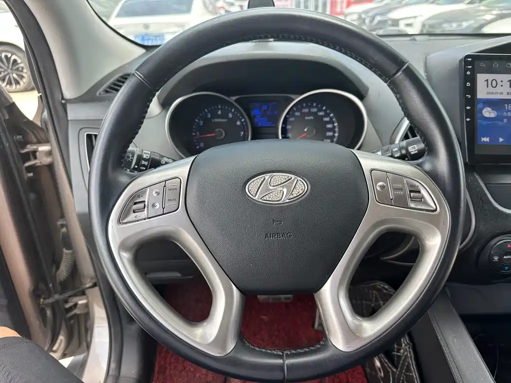 Hyundai ix35 2015 — фото 12