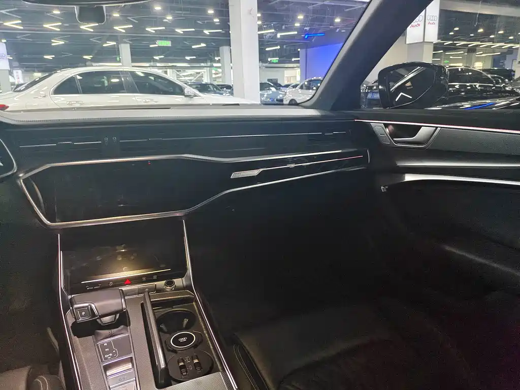 Audi A6L 2025 — фото 16