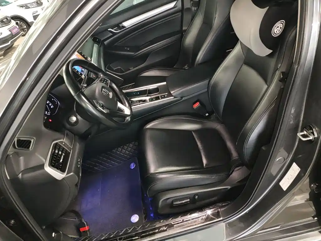 Honda Accord 2020 — фото 15