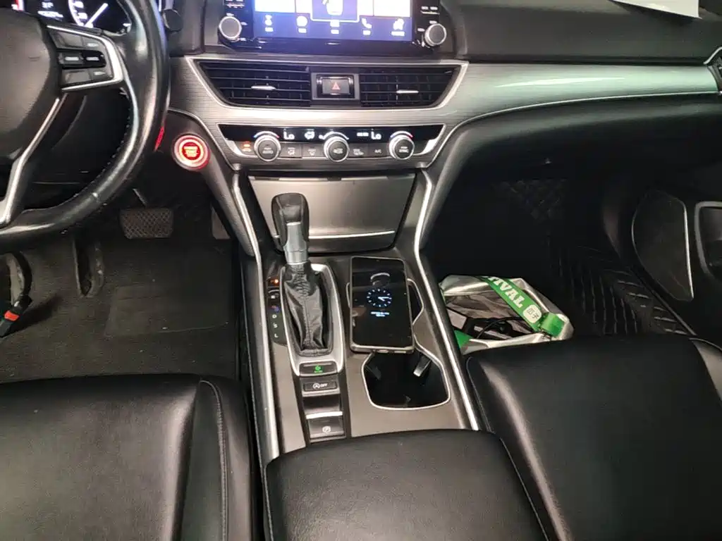 Honda Accord 2020 — фото 14