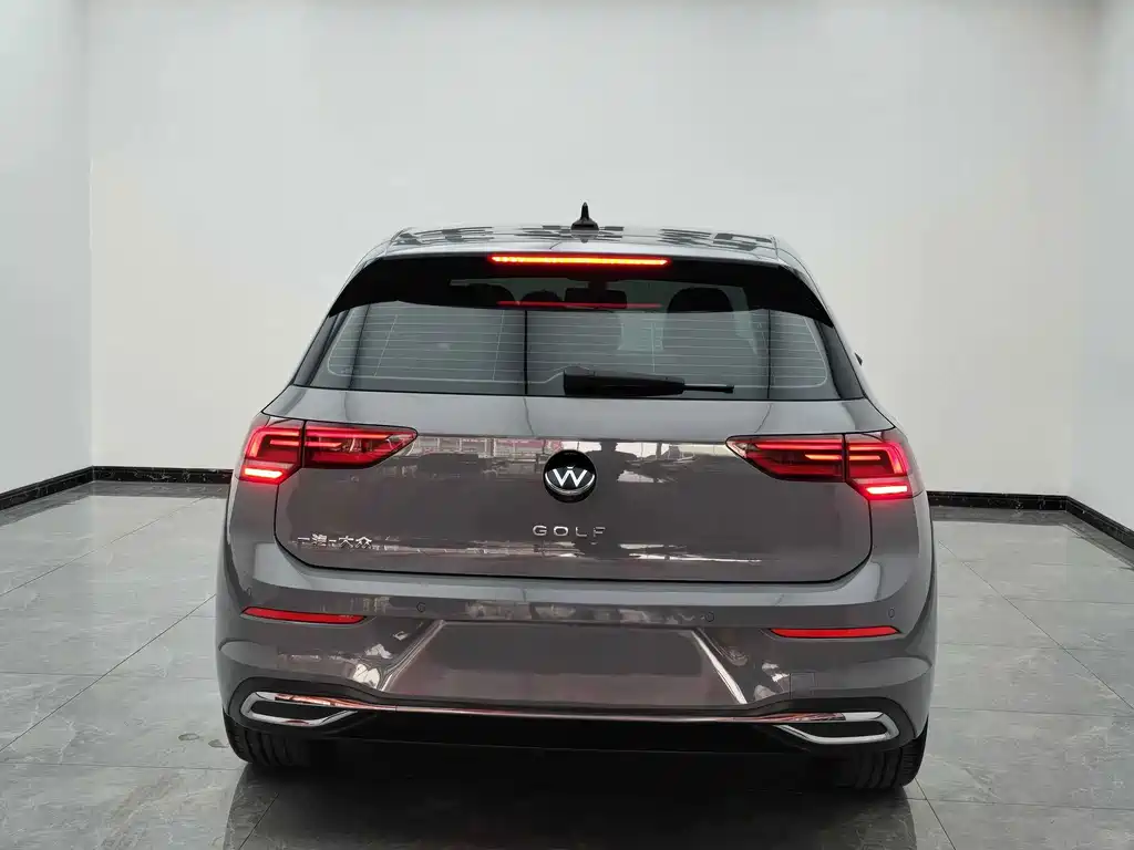Volkswagen Golf 2022