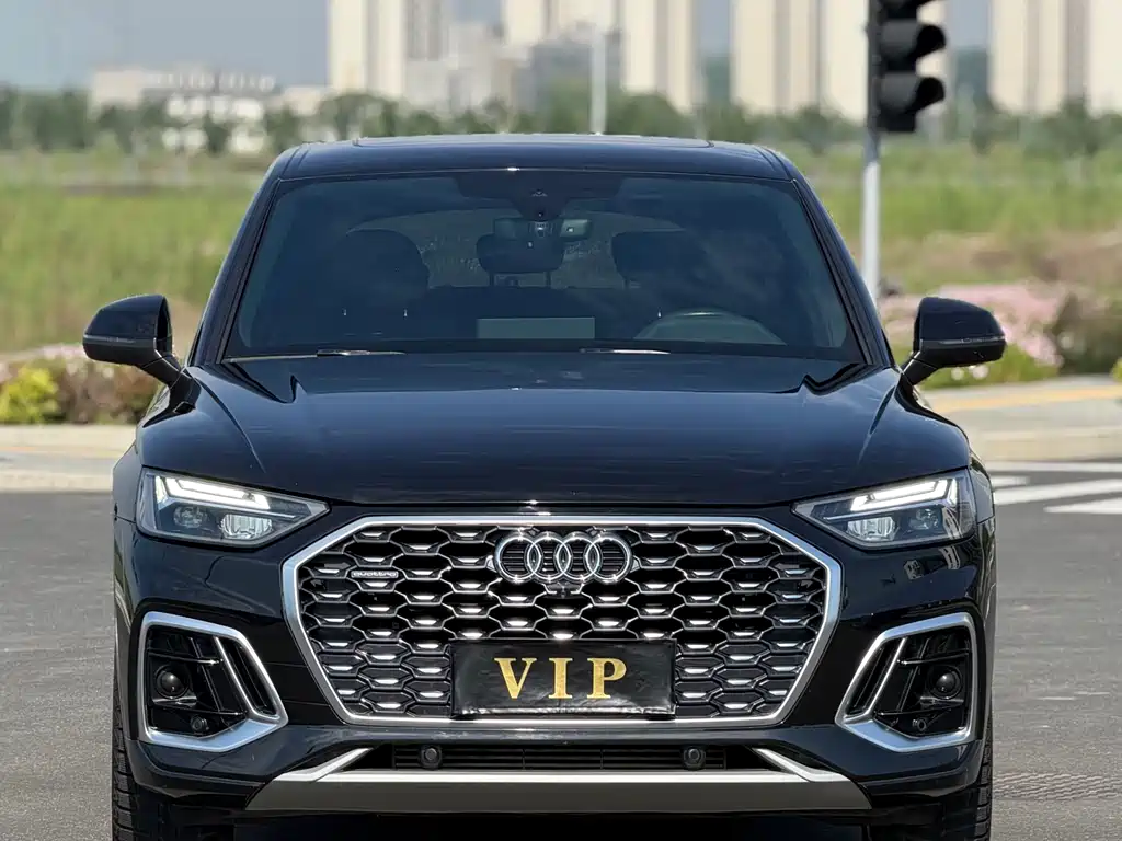 Audi Q5L Sportback 2021 — фото 2