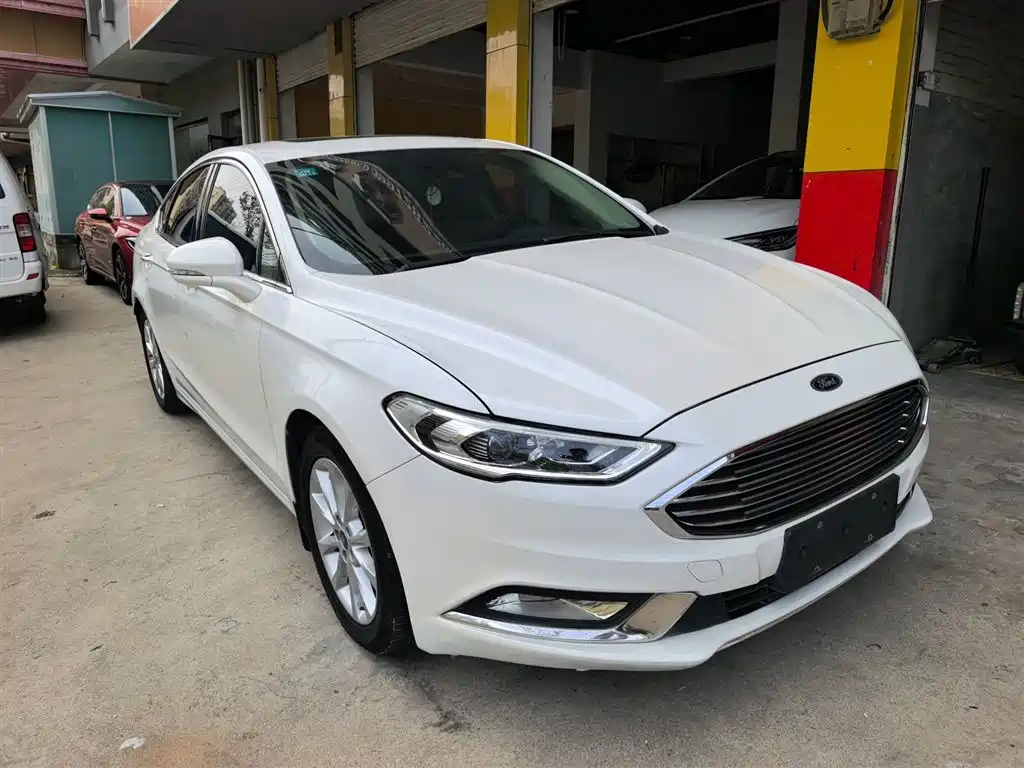 Ford Mondeo 2017 — фото 4