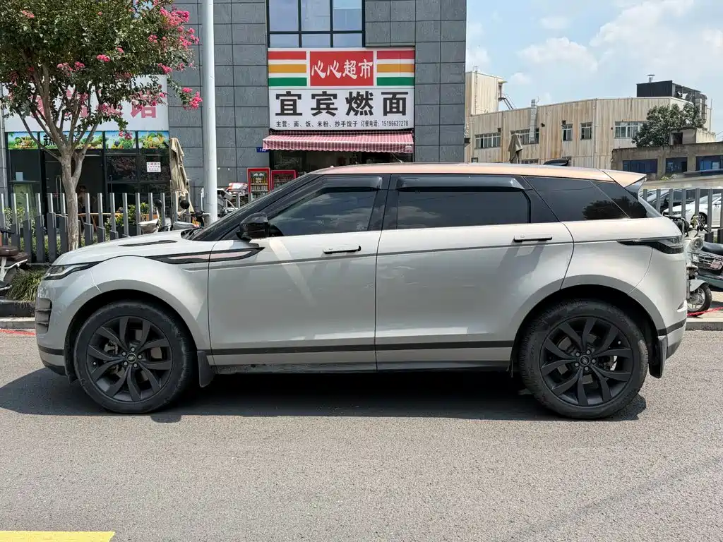 Land Rover Range Rover Evoque 2023 — фото 3