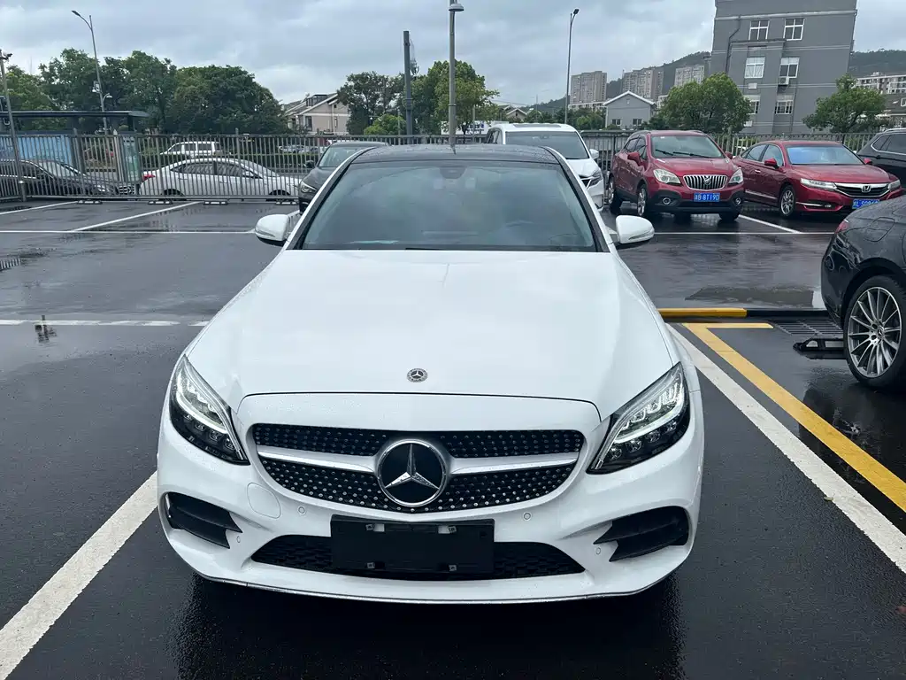 Mercedes-Benz C-Class 2020