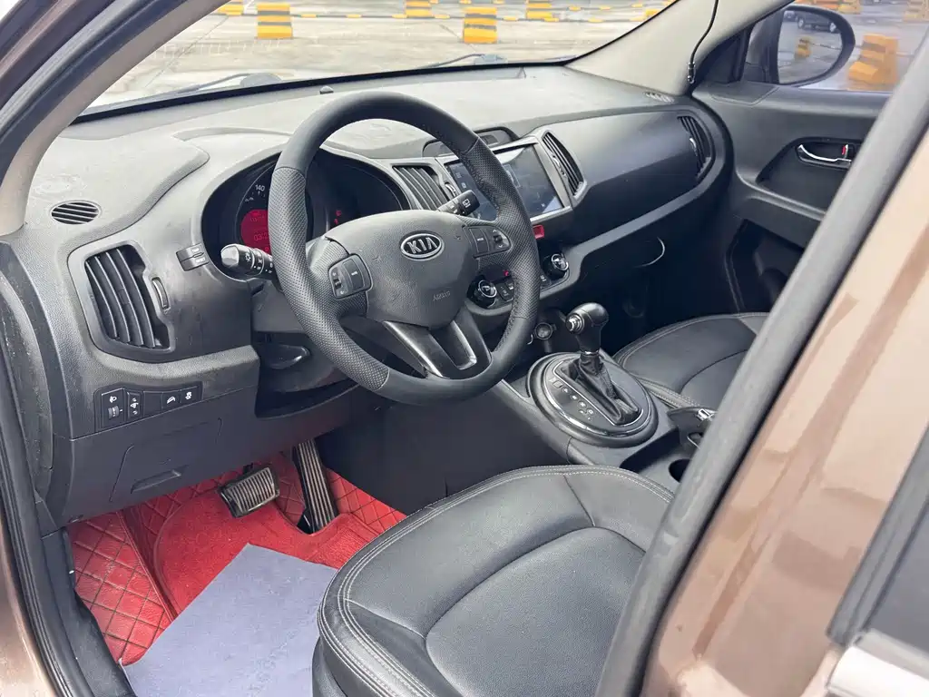 Kia Sportage 2011 — фото 14