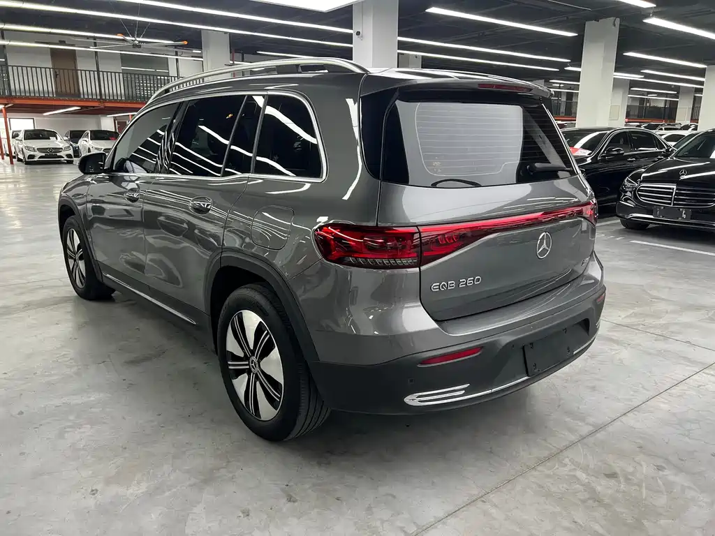 Mercedes-Benz EQB 2023 — фото 10