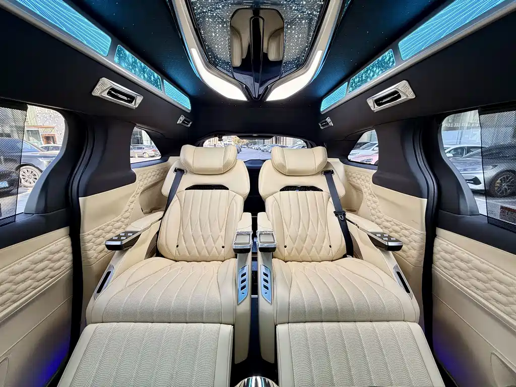 Toyota Sienna 2025 — фото 10