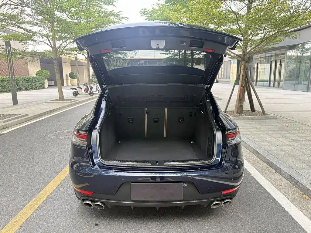 Porsche Macan 2019 — фото 22