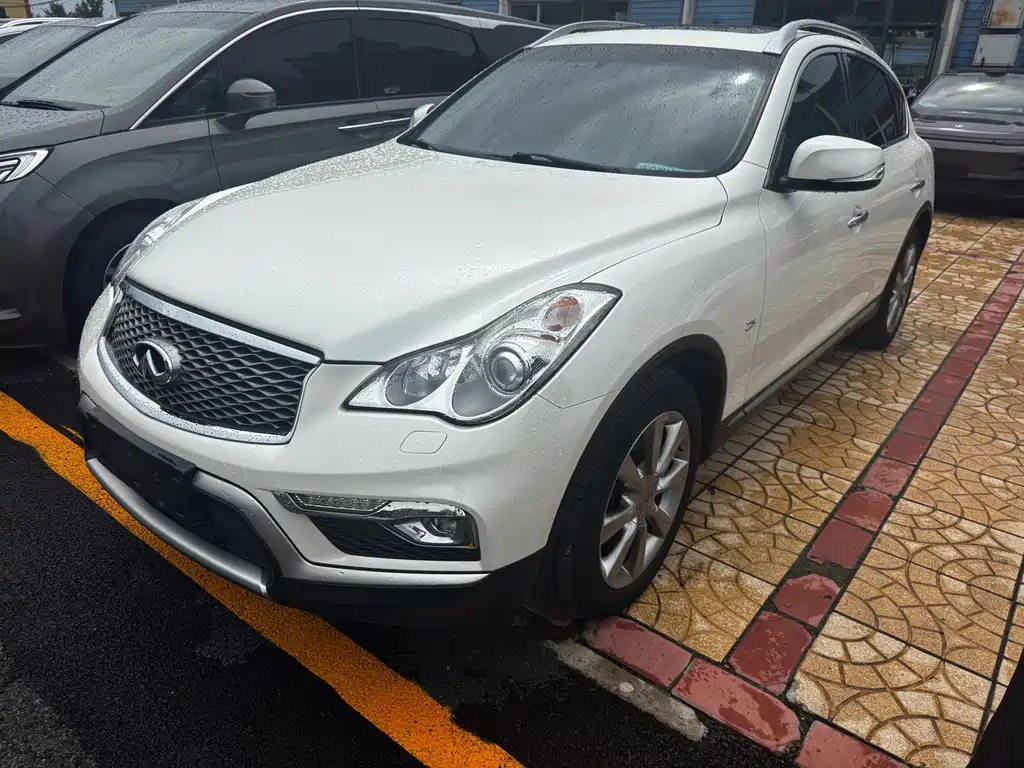 Infiniti QX50 2016 — фото 1