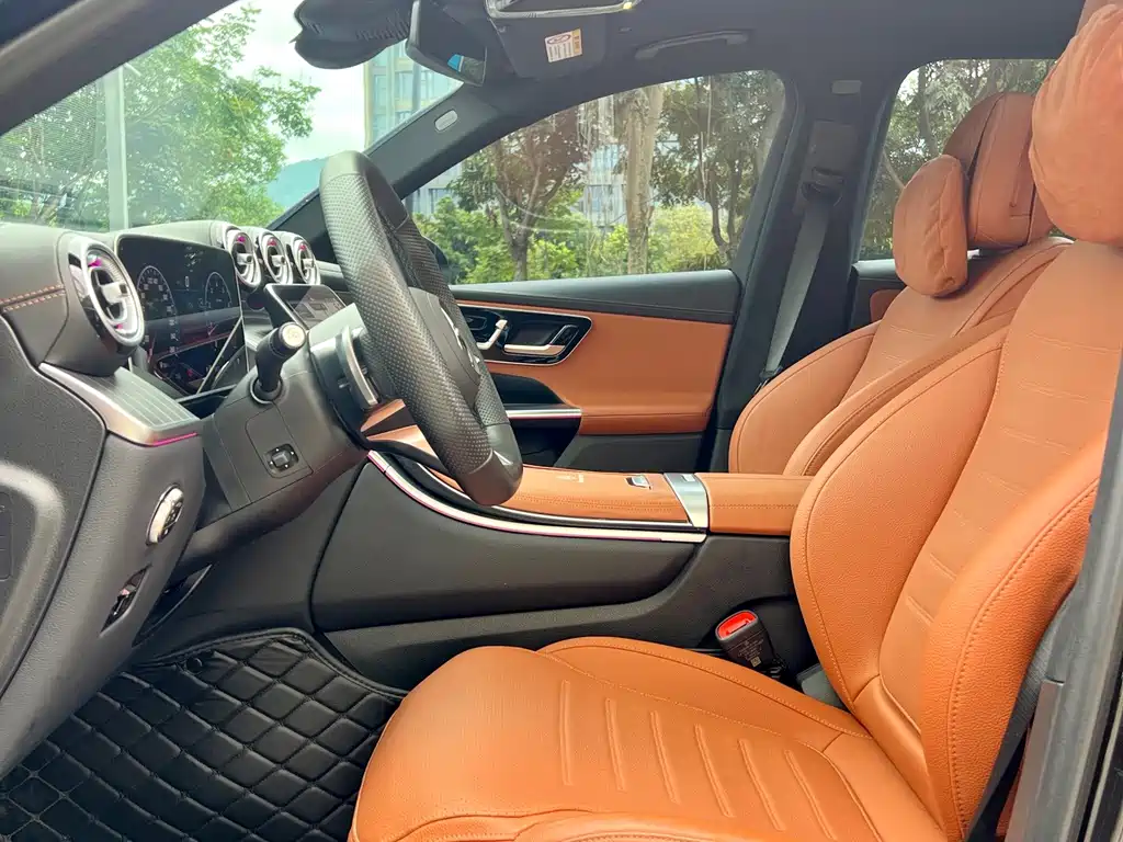 Mercedes-Benz GLC 2023