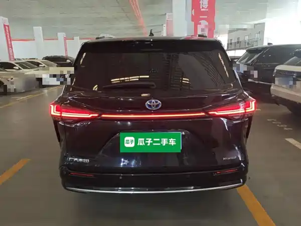 Toyota Sienna 2022