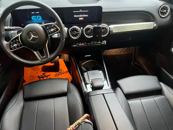 Mercedes-Benz EQB 2023