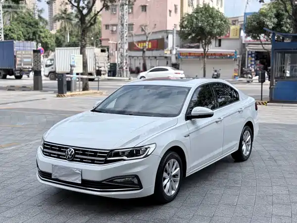 Volkswagen Bora 2021