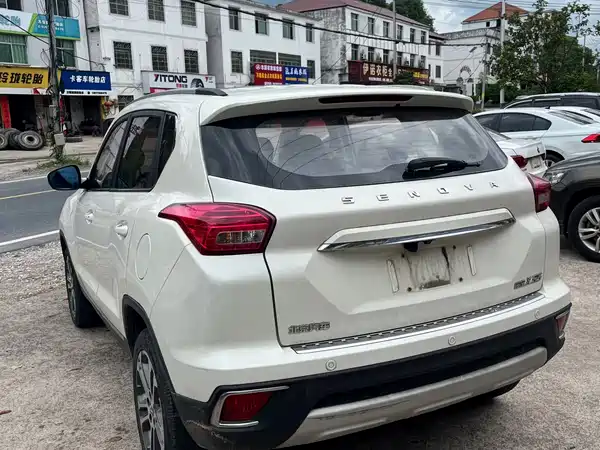 BAIC Shenbao X35 2017