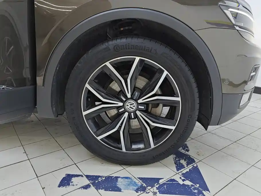 Volkswagen Tiguan L 2017