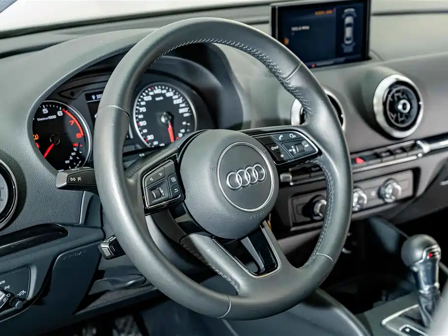 Audi A3 2021 — фото 11