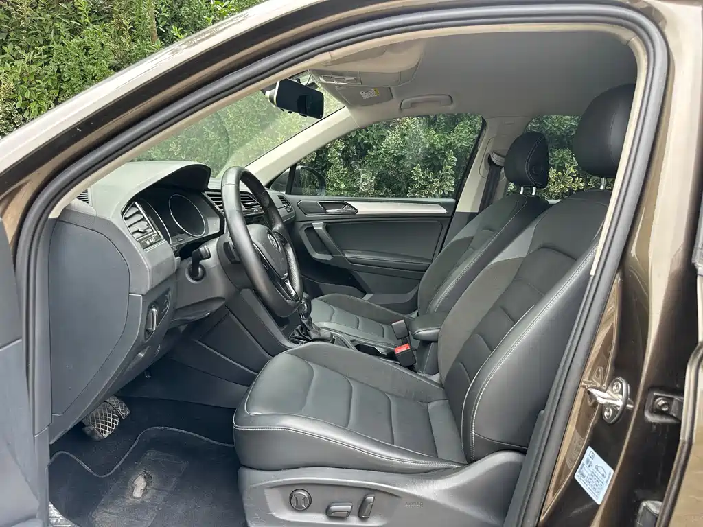 Volkswagen Tiguan L 2018 — фото 10