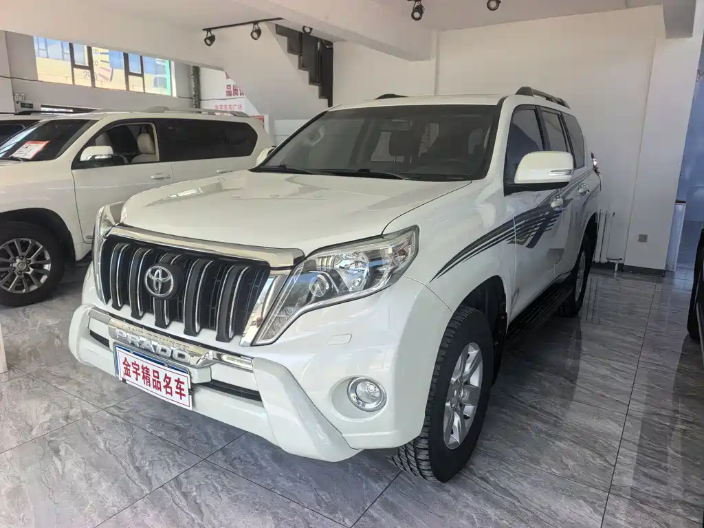 Toyota Prado 2017 — фото 2