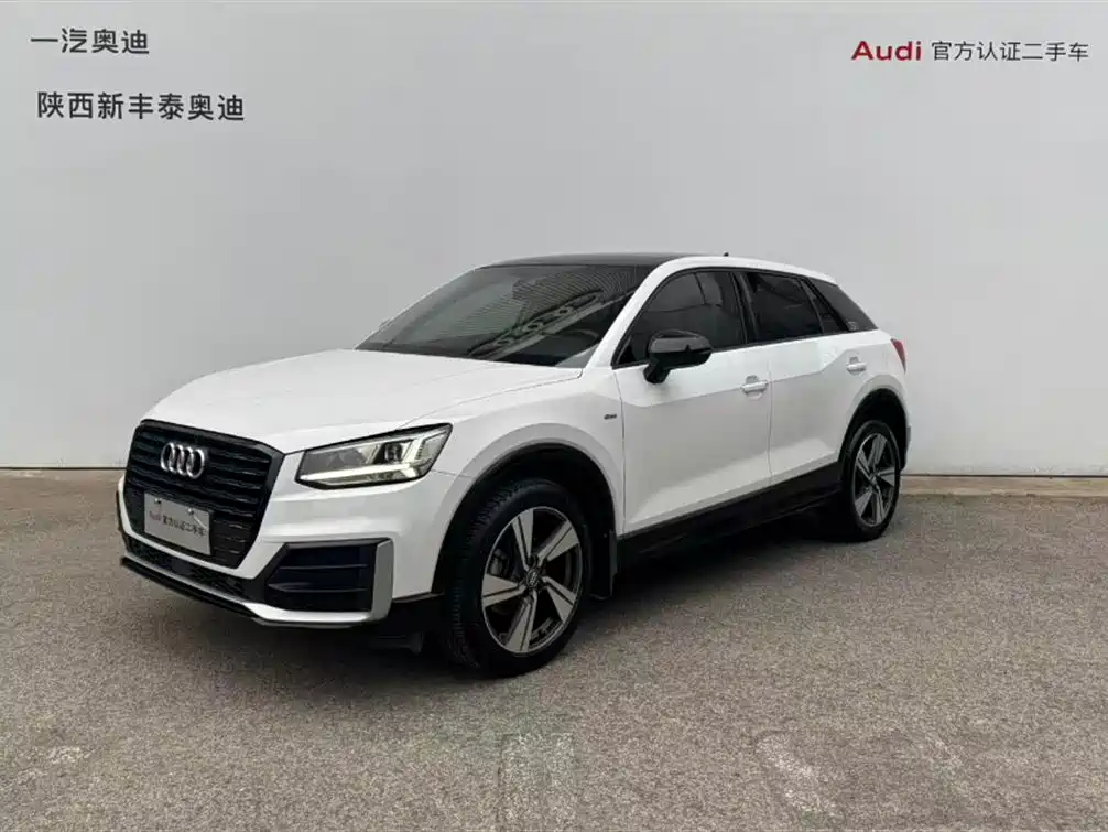 Audi Q2L 2021 — фото 1
