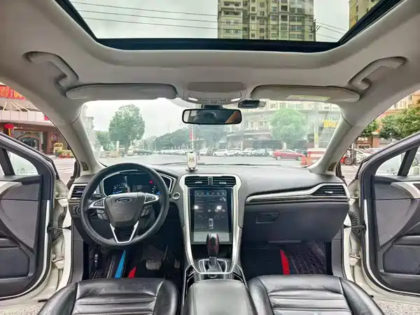Ford Mondeo 2013
