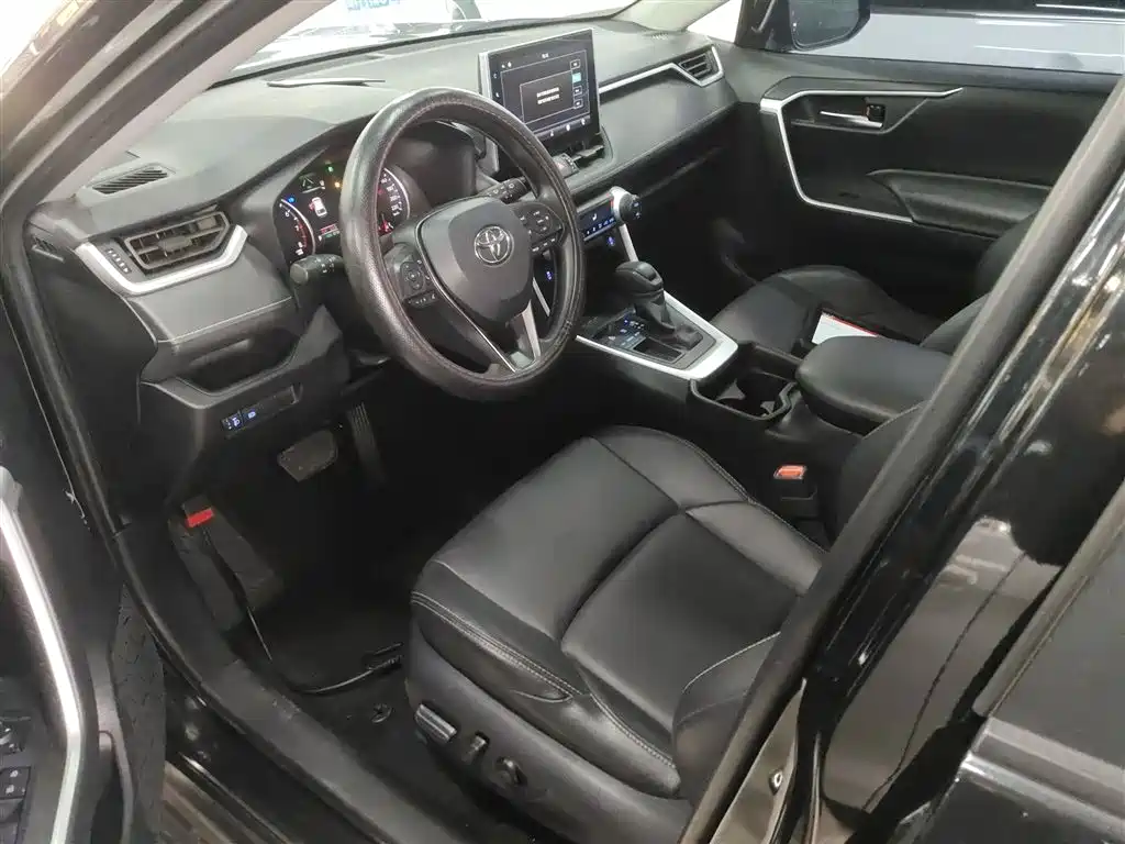 Toyota Wildlander 2021 — фото 15
