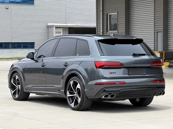 Audi SQ7 2024