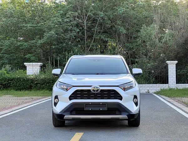 Toyota RAV4 2021
