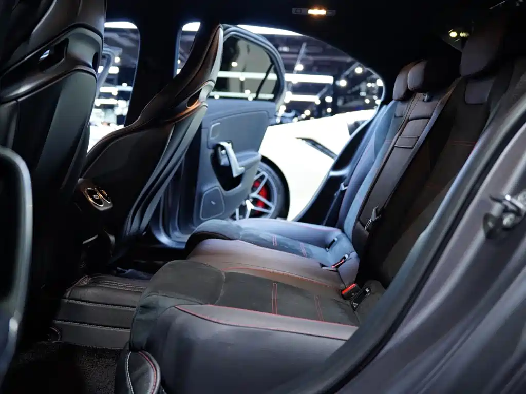 Mercedes-Benz A-Class AMG 2022 — фото 26