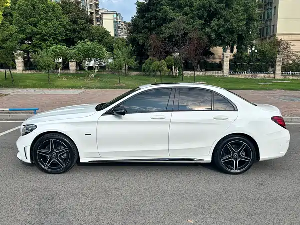 Mercedes-Benz C-Class 2020