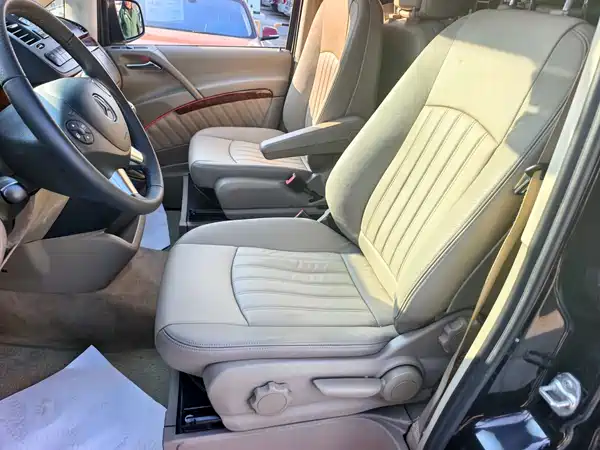 Mercedes-Benz Viano 2013
