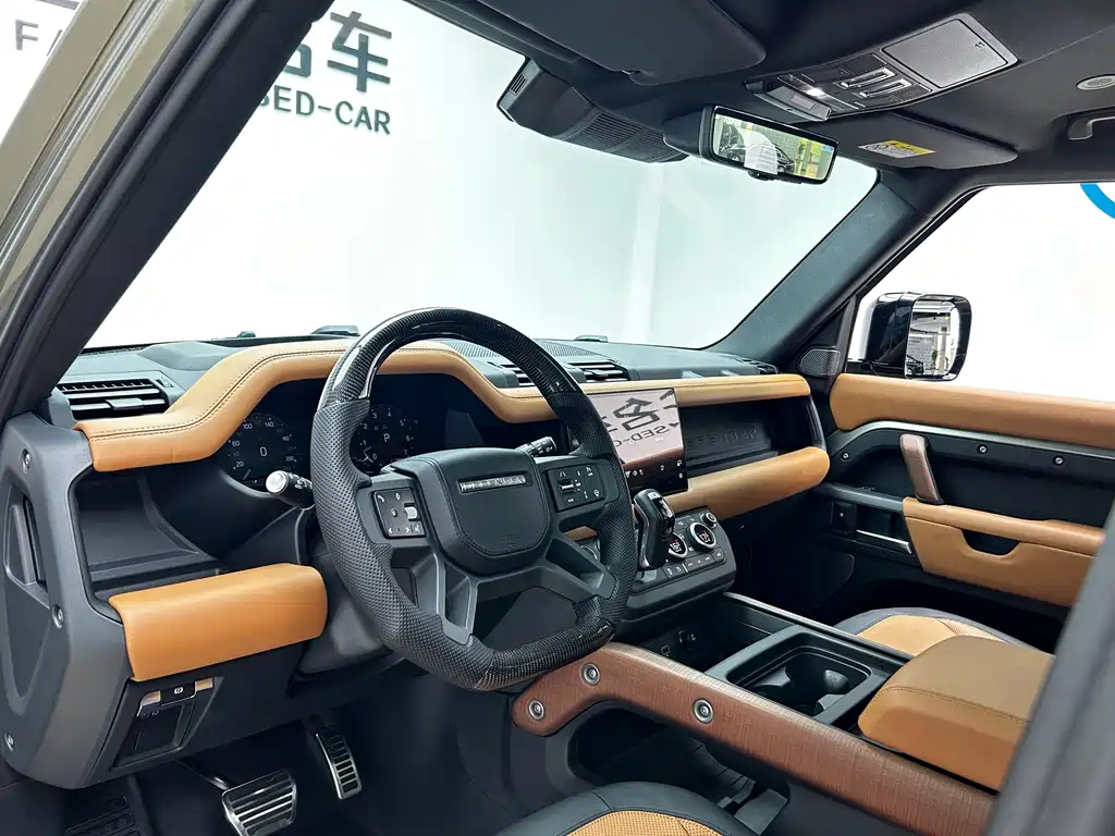 Land Rover Defender 2022 — фото 9