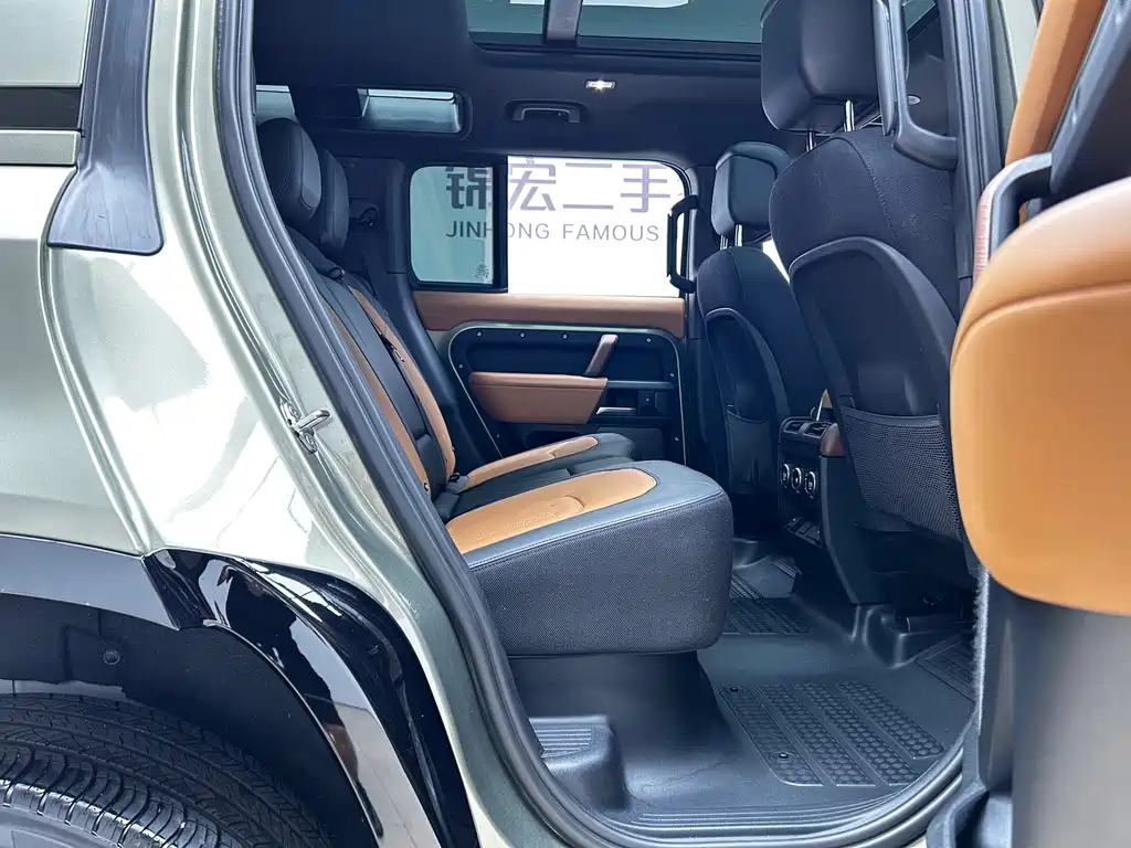 Land Rover Defender 2022 — фото 25