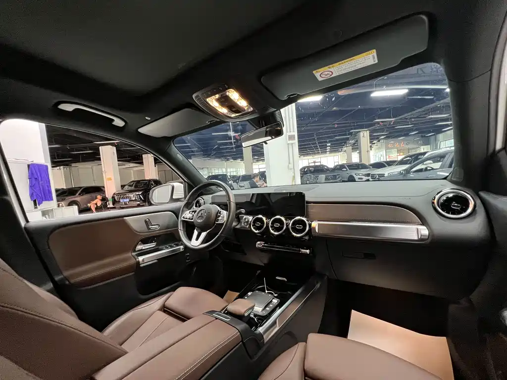Mercedes-Benz GLB 2020 — фото 13