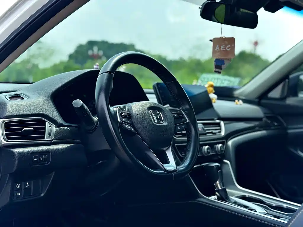 Honda Accord 2023 — фото 11