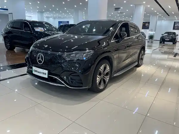 Mercedes-Benz EQE SUV 2025