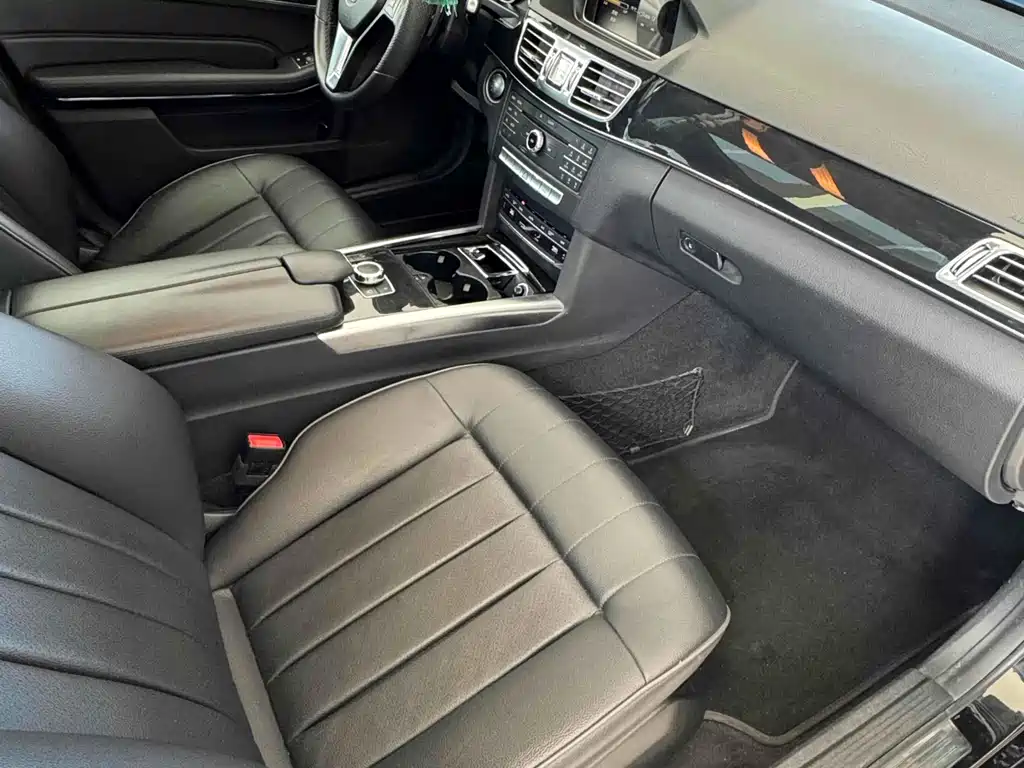 Mercedes-Benz E-Class 2016 — фото 6