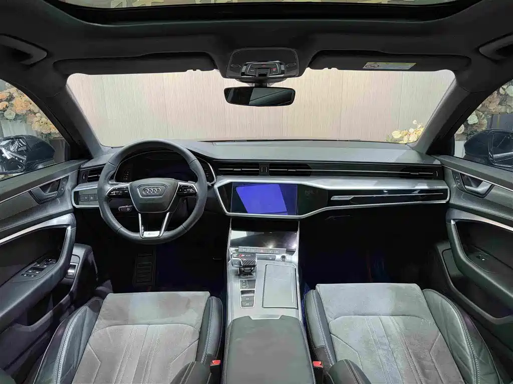 Audi A6L 2021