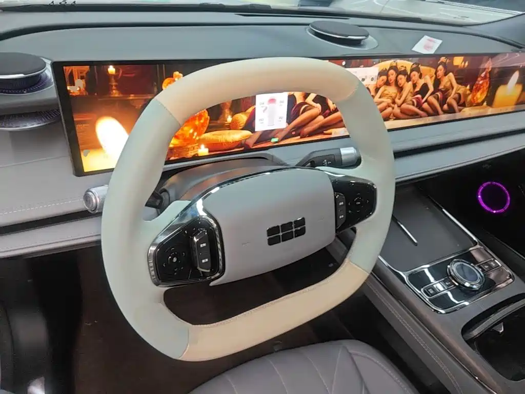 Geely Galaxy E8 2025 — фото 10