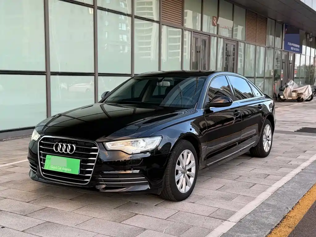 Audi A6L 2016 — фото 1