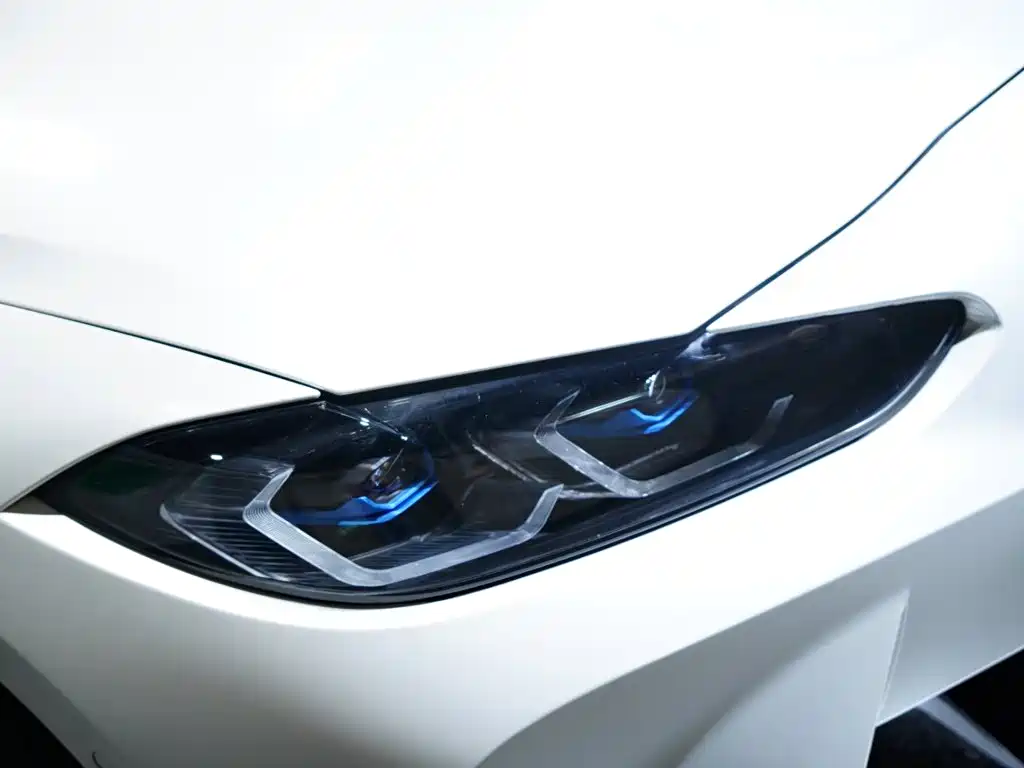 BMW M3 2024 — фото 9