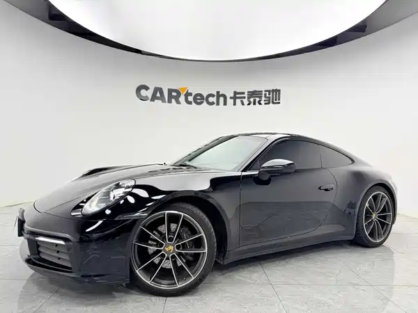 Porsche 911 2023