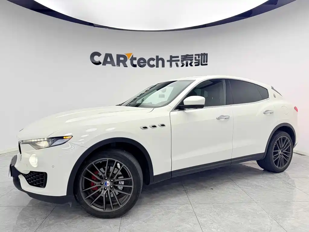 Maserati Levante 2018 — фото 1