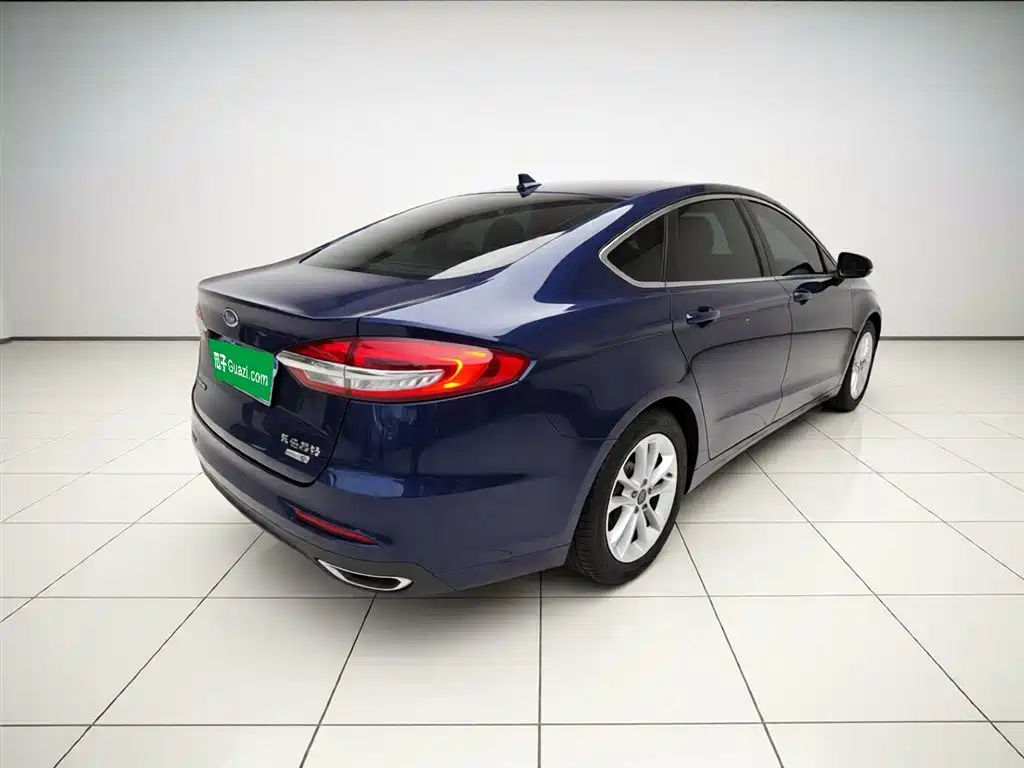 Ford Mondeo 2021 — фото 7