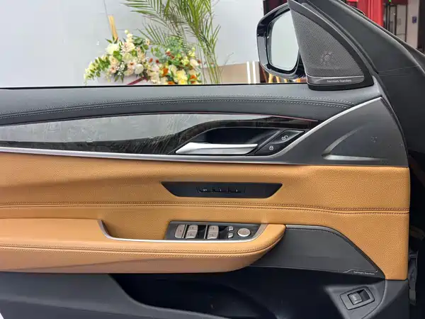 BMW 6 Series GT 2024